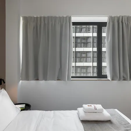 Ξενοδοχείο με διαμερίσματα Ermass Modern Living